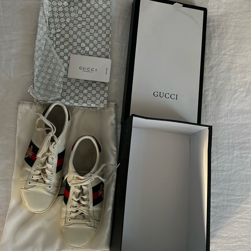 Gucci Bee sneakers